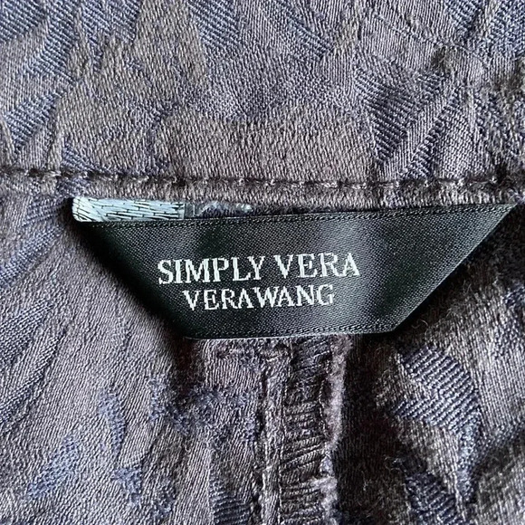 Simply Vera |Vera Wang Shorts - Picture 4 of 7
